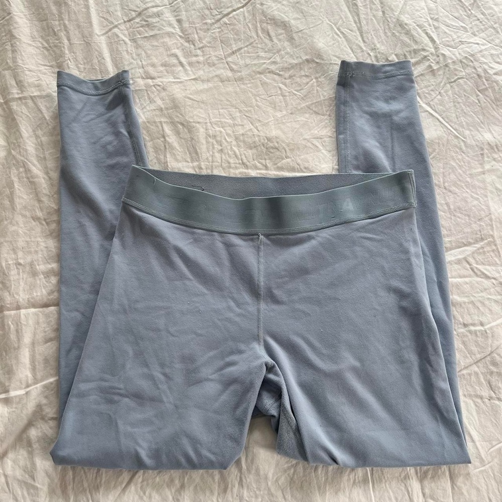 Aritzia TNA leggings